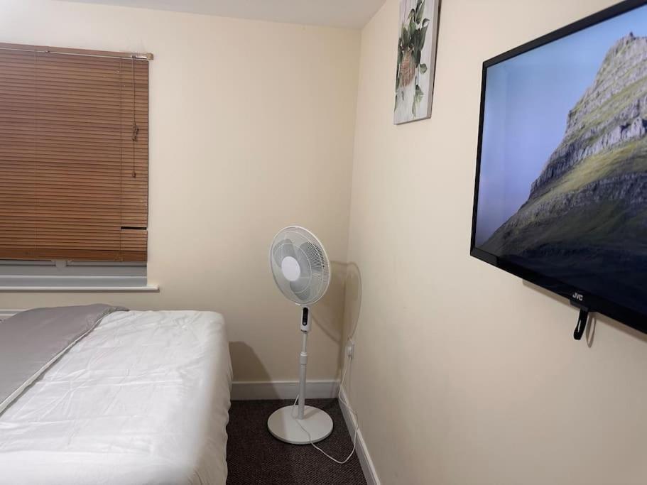 Justalf Facilities-Spacious 2-Bed Apartment In Thamesmead, Greenwich Londres Extérieur photo